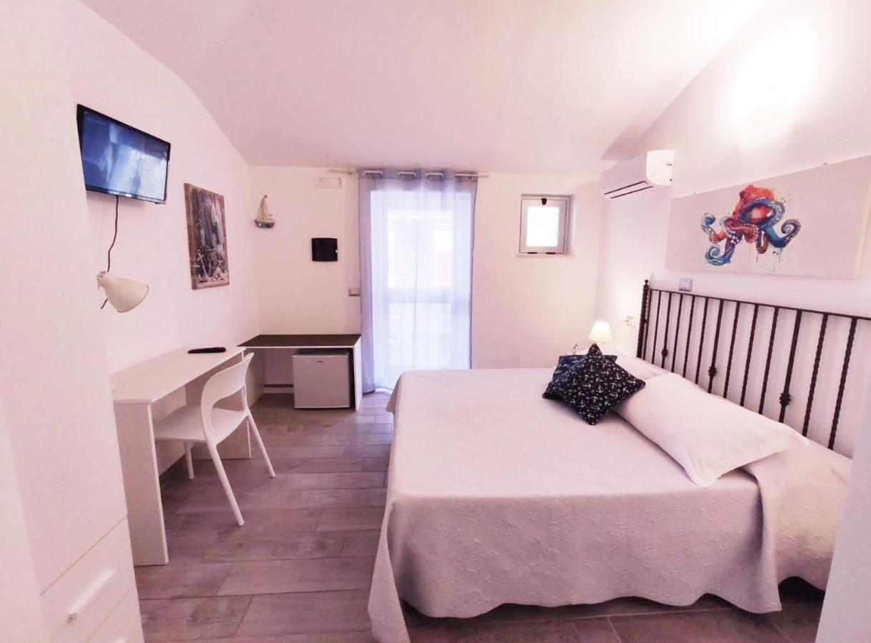 B&B Capo Rizzuto Fronte Mare Eksteriør billede